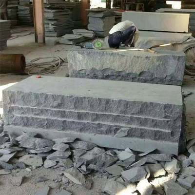 花崗巖青石廠家專業(yè)加工 火燒面、荔枝面、冰裂紋碎拼與干掛地鋪應(yīng)用